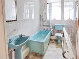 Bathroom- click for photo gallery